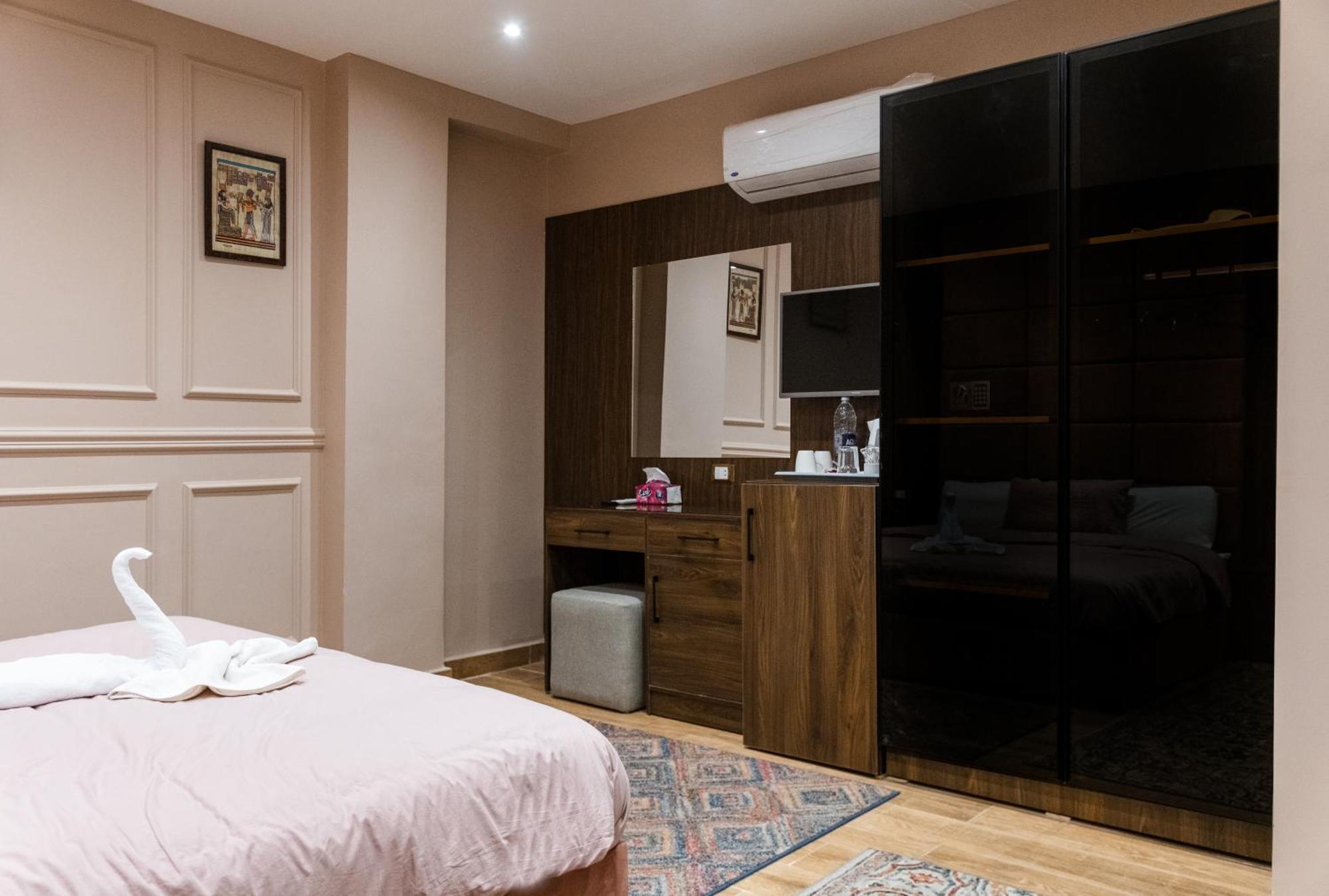 Mirage Pyramids View Hotel Nazlet el-Sîsi エクステリア 写真